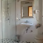 Dvori Svetog Mihaela