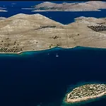 Dvori Svetog Mihaela Σίμπενικ