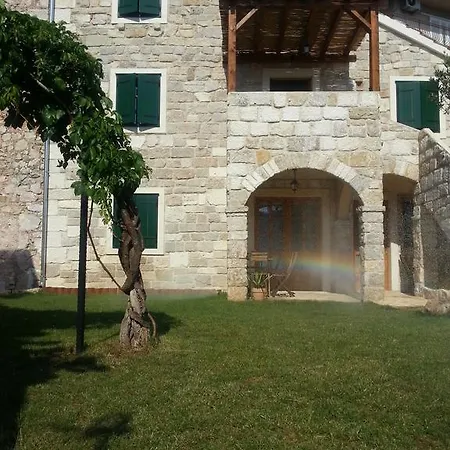 דירה Dvori Svetog Mihaela *