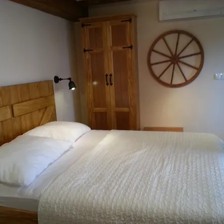 Dvori Svetog Mihaela Sibenik