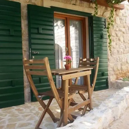 Dvori Svetog Mihaela