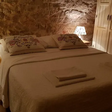 شقة Dvori Svetog Mihaela شيبينيك