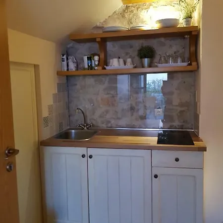 Dvori Svetog Mihaela Apartment *