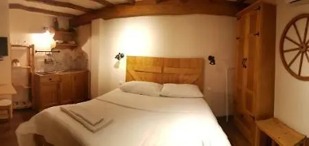 Dvori Svetog Mihaela