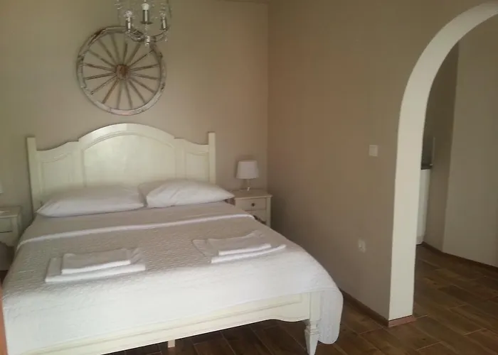 Daire Dvori Svetog Mihaela Šibenik