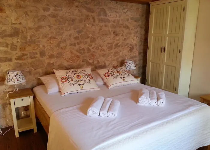 Dvori Svetog Mihaela Daire