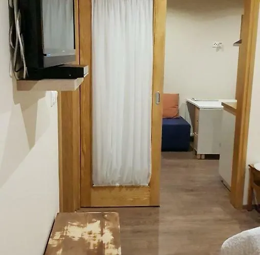 Dvori Svetog Mihaela 시베니크