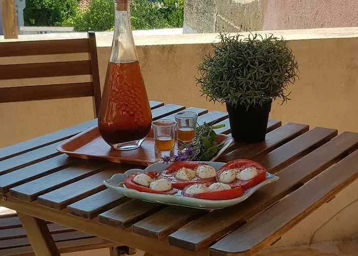 Dvori Svetog Mihaela Daire