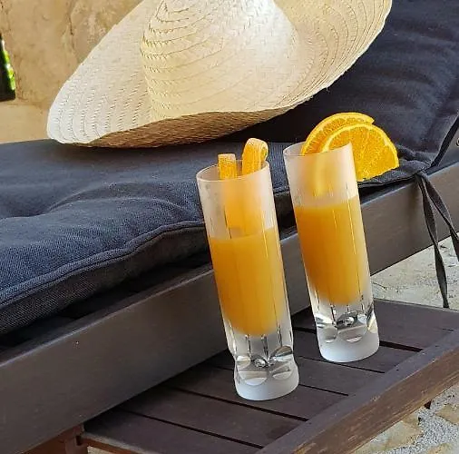 Daire Dvori Svetog Mihaela *